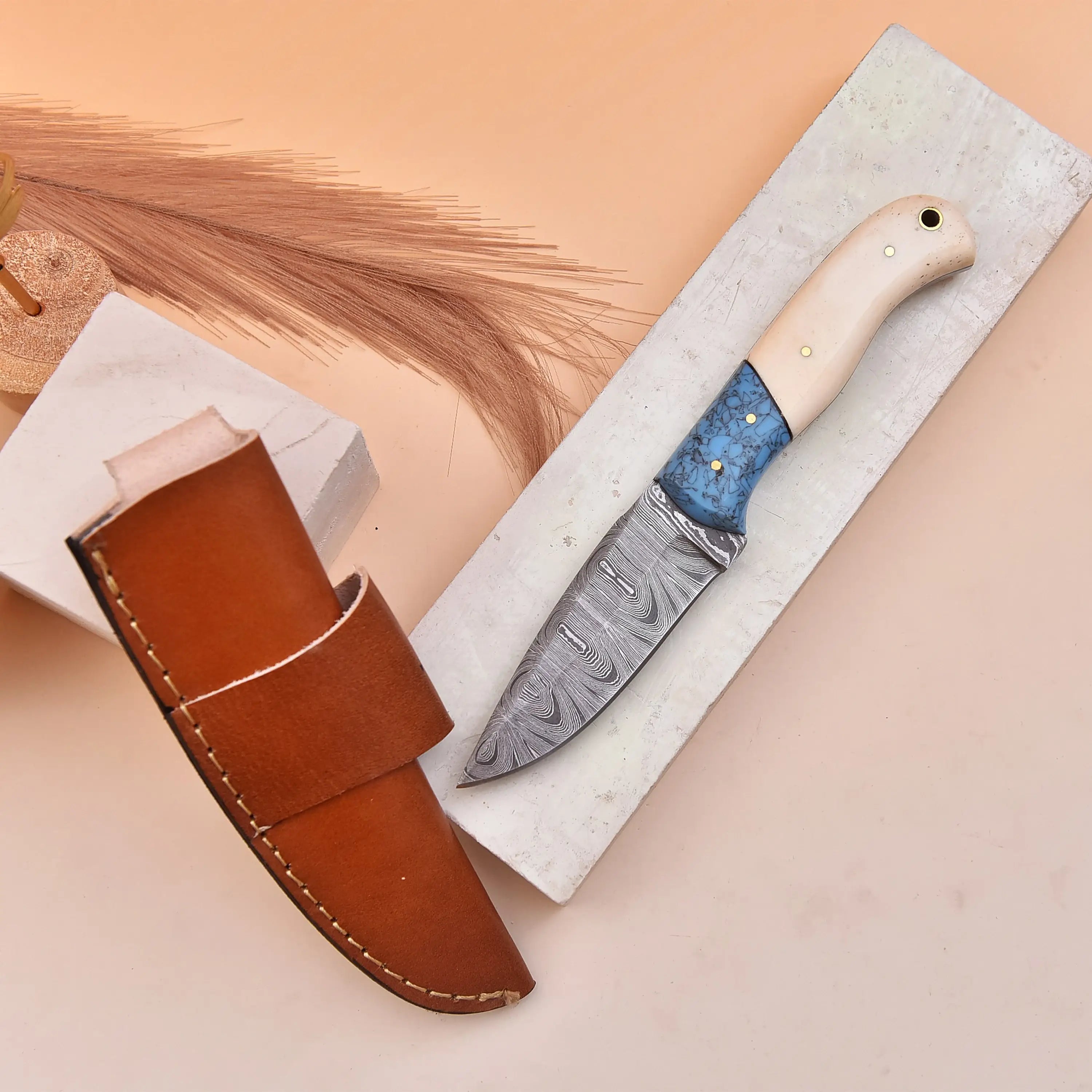 8' Handmade damascus steel knife with leather sheath